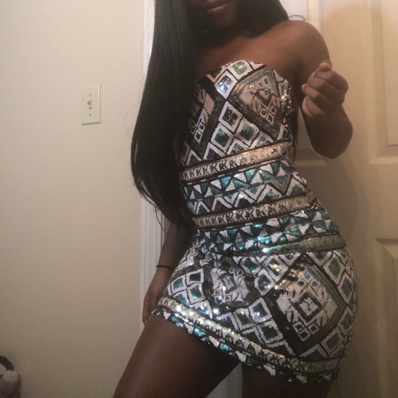 Sequence mini dress - Picture 1 of 3